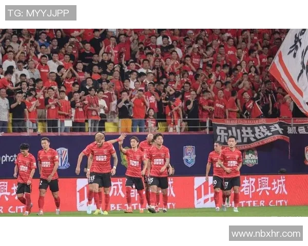 中超冠军荣耀之路：球队崛起与历年争霸精彩回顾